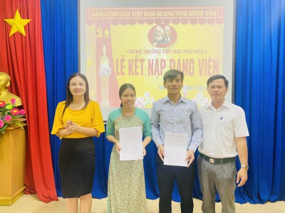 Lễ kết nạp Đảng viên mới Chi bộ Trường Tiểu học Phú Hòa 3