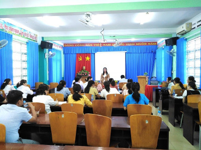 Trường Tiểu học Phú hoà 3 tổ chức sinh hoạt tổ chuyên môn nghiệp vụ Tin Học năm học 2023-2024