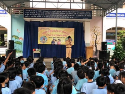 Tuyên truyền Giáo dục Luật giao thông đường bộ ở trường Tiểu học Phú Hòa 3