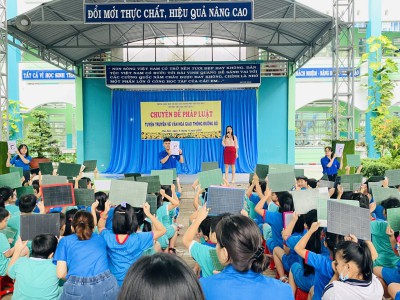 Trường Tiểu học Phú Hòa 3 hưởng ứng chuyên đề pháp luật " Tuyên truyền về văn hóa giao thông đường bộ "