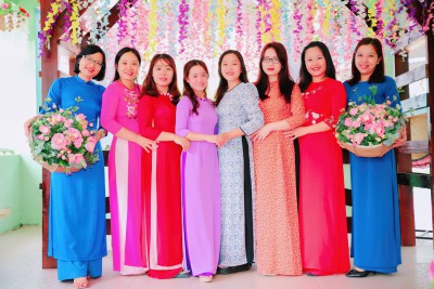 Trường Tiểu Học Phú Hòa 3 hưởng ứng "Tuần lễ áo dài" năm học 2022-2023