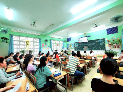 Trường Tiểu học Phú Hòa 3 tổ chức họp Cha mẹ học sinh cuối kì I năm học 2023-2024