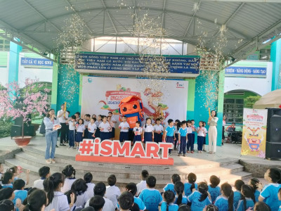 Trường Tiểu học Phú Hòa 3 kết hợp cùng ISMART Education tổ chức hoạt động English Day cho học sinh Khối 1 và 2